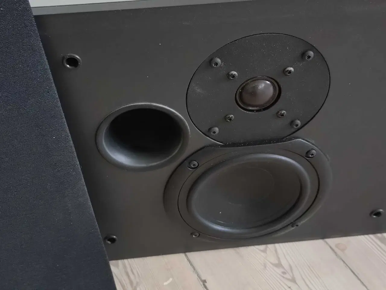 Billede 6 - System Audio højttalere lette at placere 