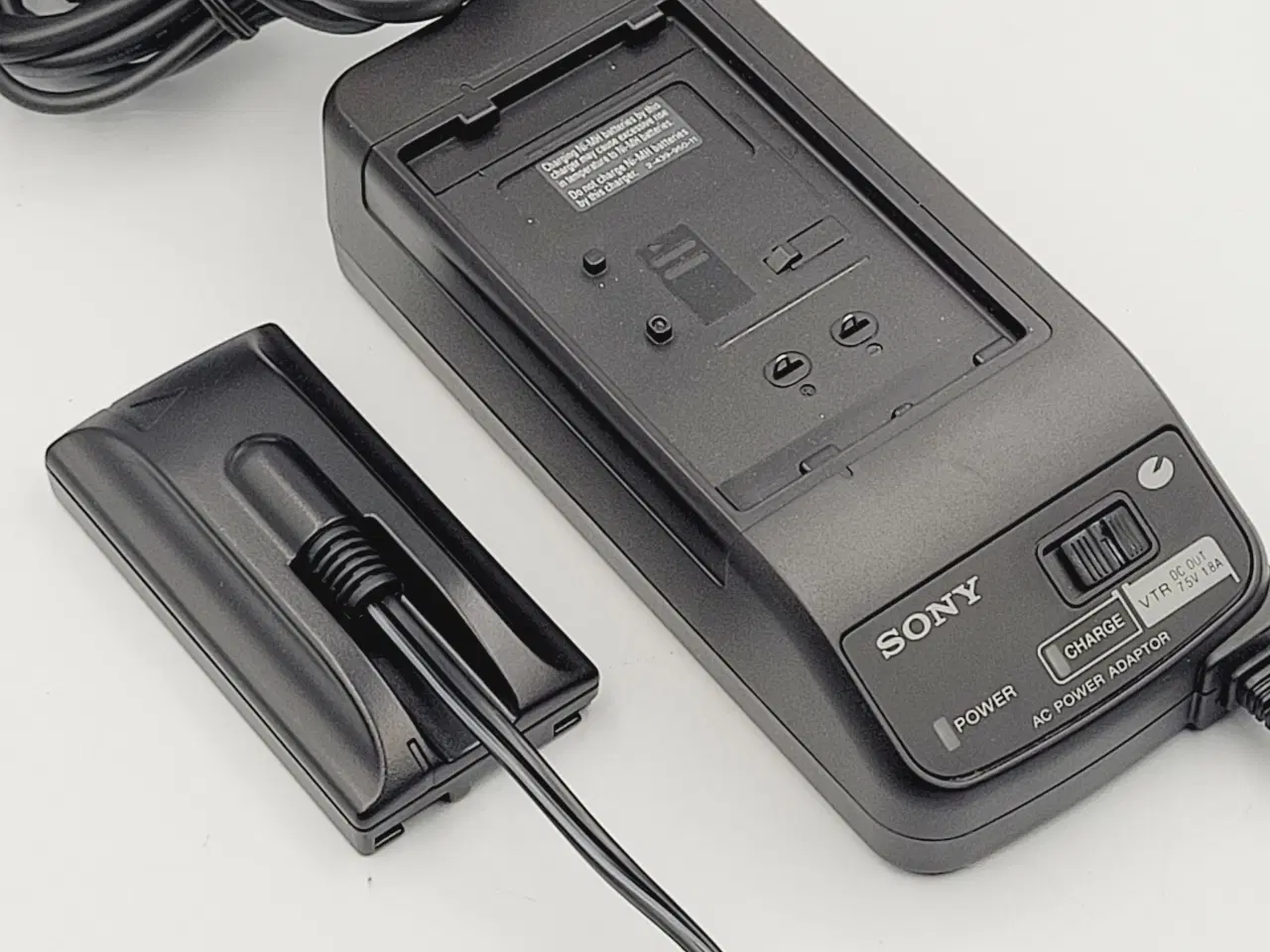Billede 2 - ⭐️· Sony AC-V16 oplader/strømforsyning videokamera