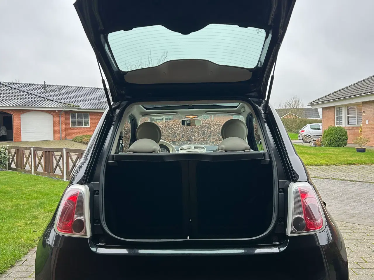 Billede 6 - Flot Fiat 500 med glastag🏎️