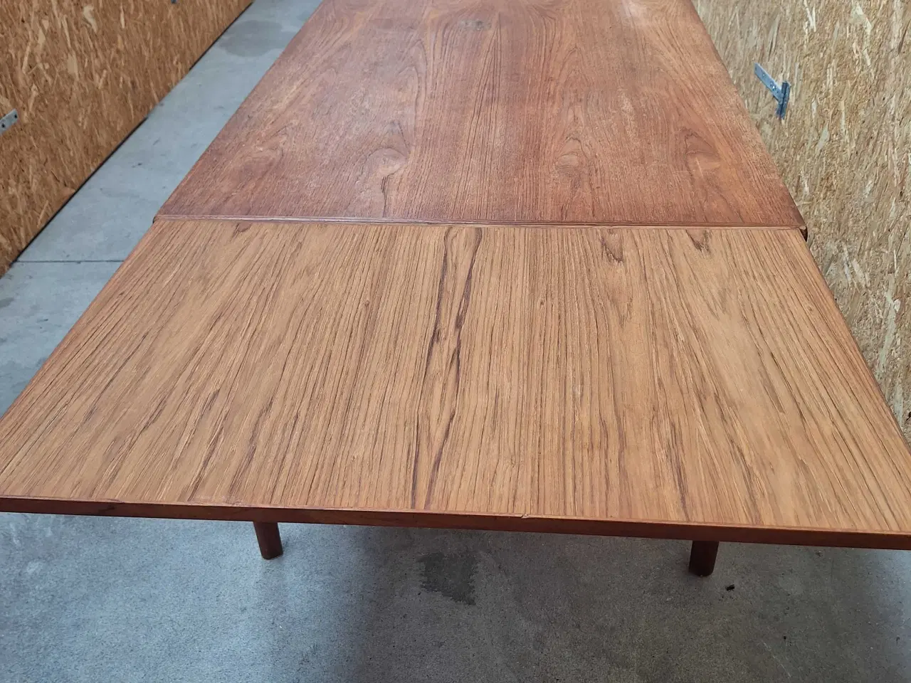 Billede 3 - Teak spisebord