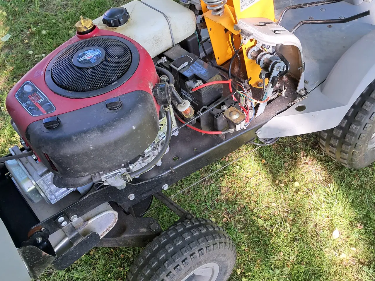 Billede 4 - Stiga Villa Ready havetraktor/plæneklipper 