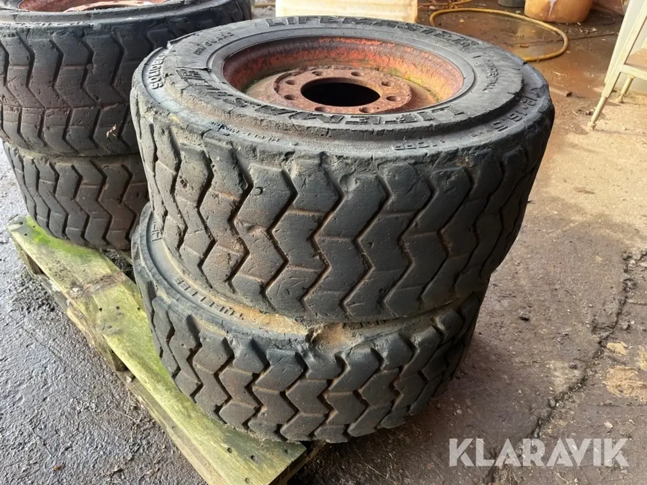 Billede 5 - Massiv dæk med fælg Bobcat 754