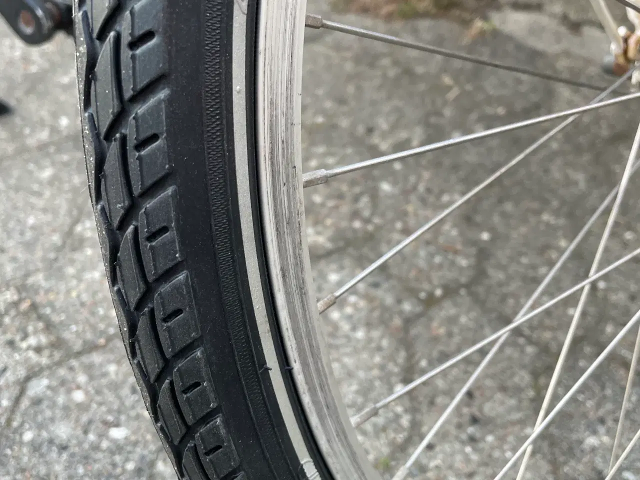 Billede 3 - Pige cykel 24”