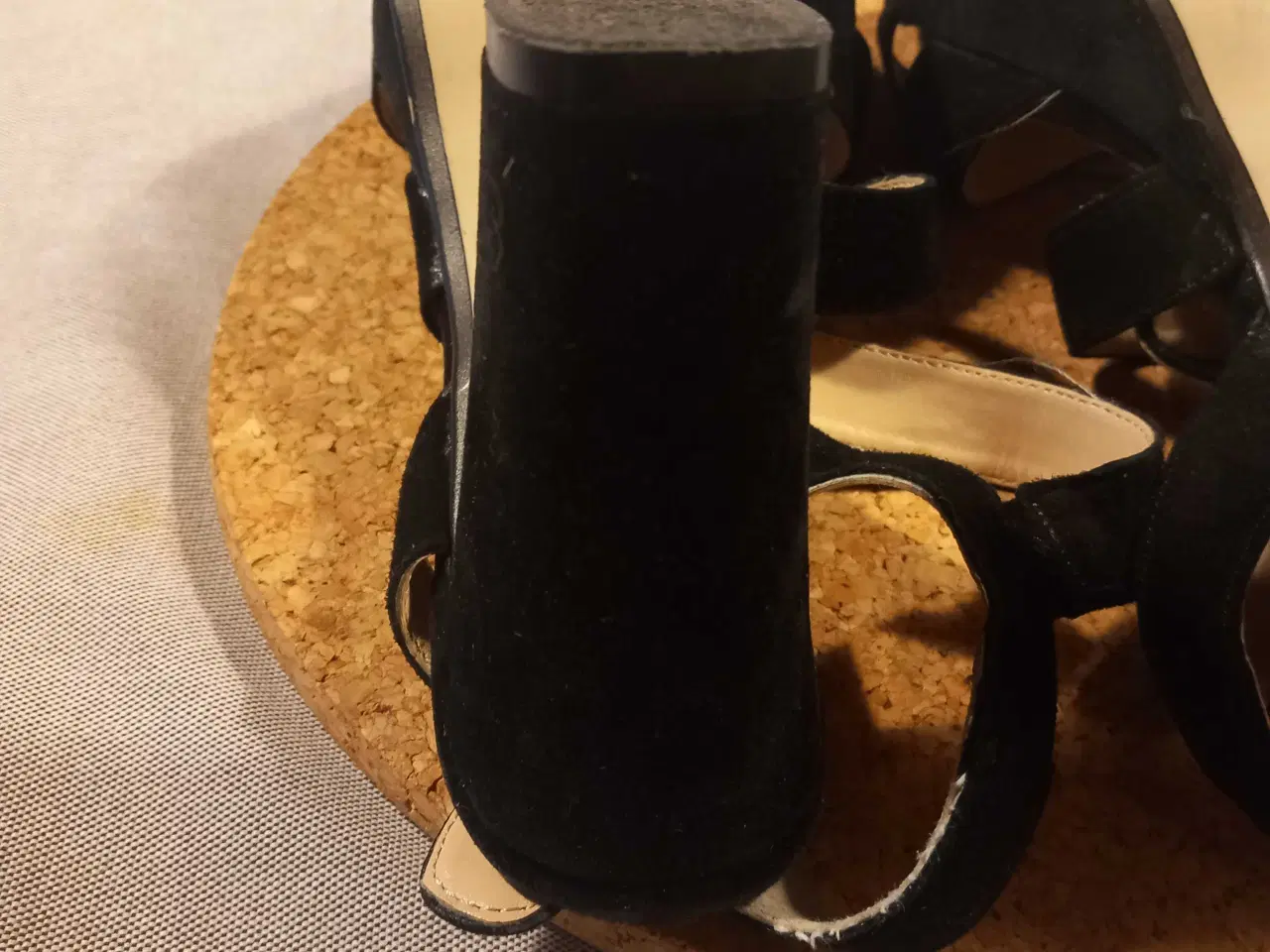 Billede 5 - Sorte højhælede sandaler