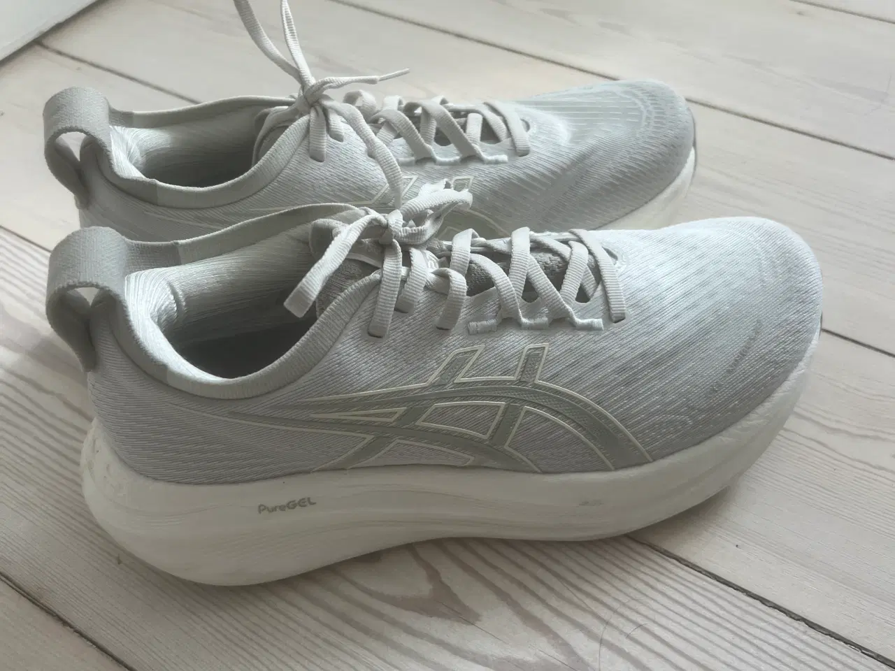 Billede 2 - Asics løbesko