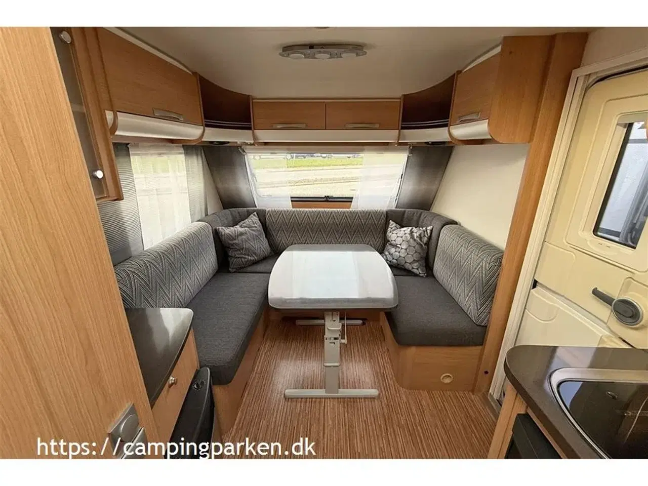 Billede 3 - 2011 - Adria Adora 512 UL Veludstyret og velholdt vogn med enkeltsenge