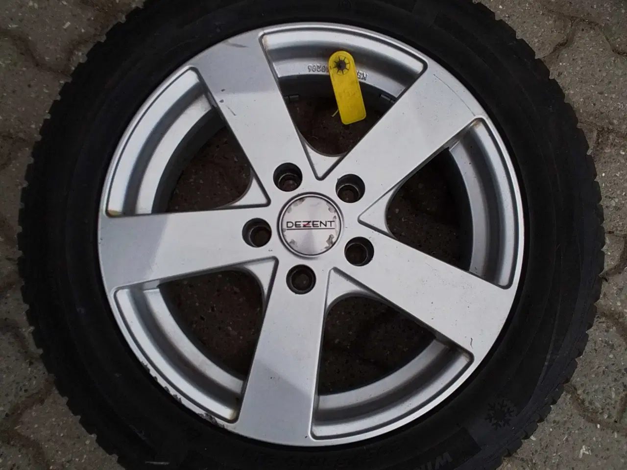 Billede 2 - Vinterdæk på alufælge 