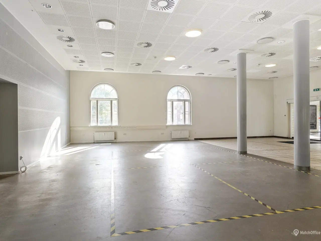 Billede 4 - Butik på Aalborg Banegård