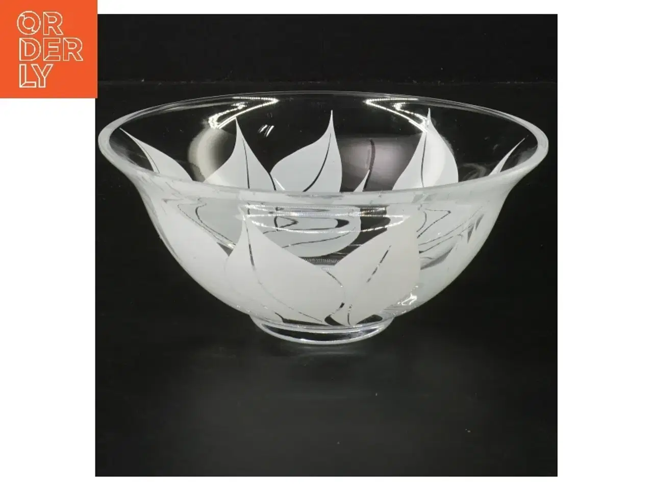 Billede 1 - Glas skål med bladdesign (str. Ø 16 cm)