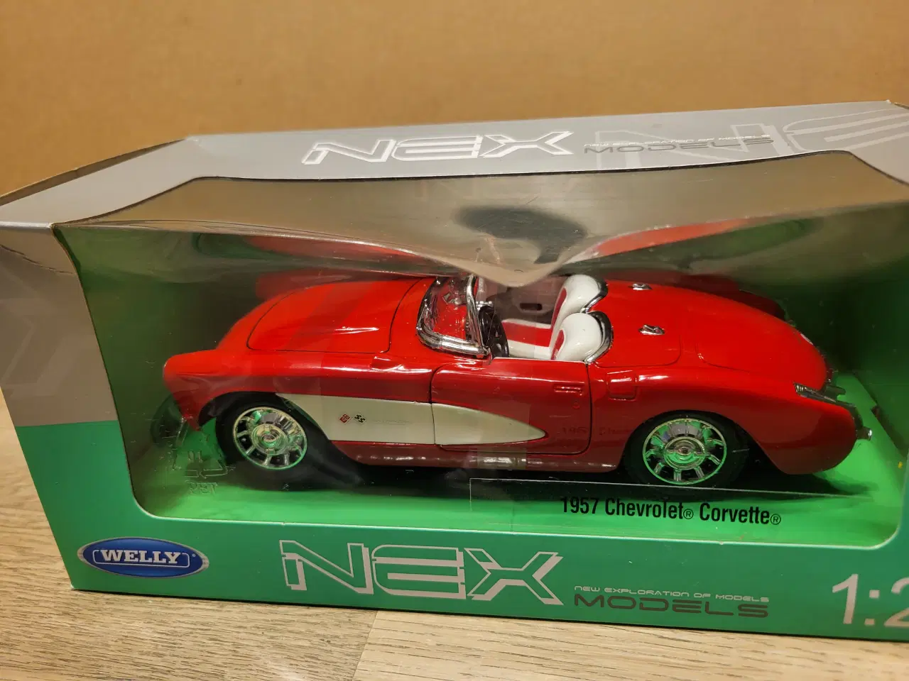 Billede 6 - Modelbiler 5 stk. Blandet 1:24 flotte 550 kr.