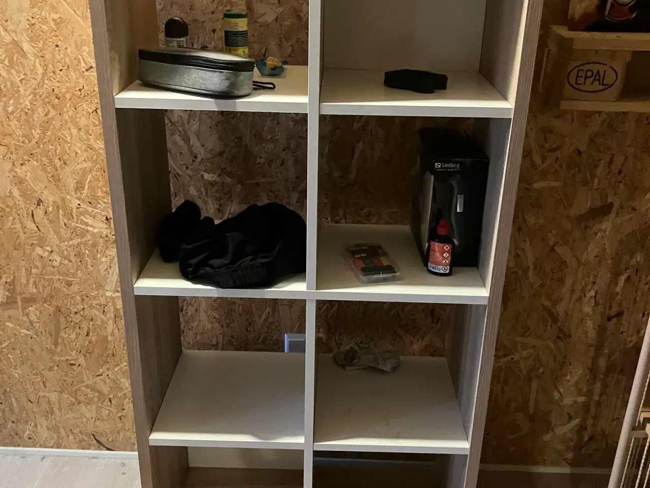 Billede 1 - Rumdeler/ Reol