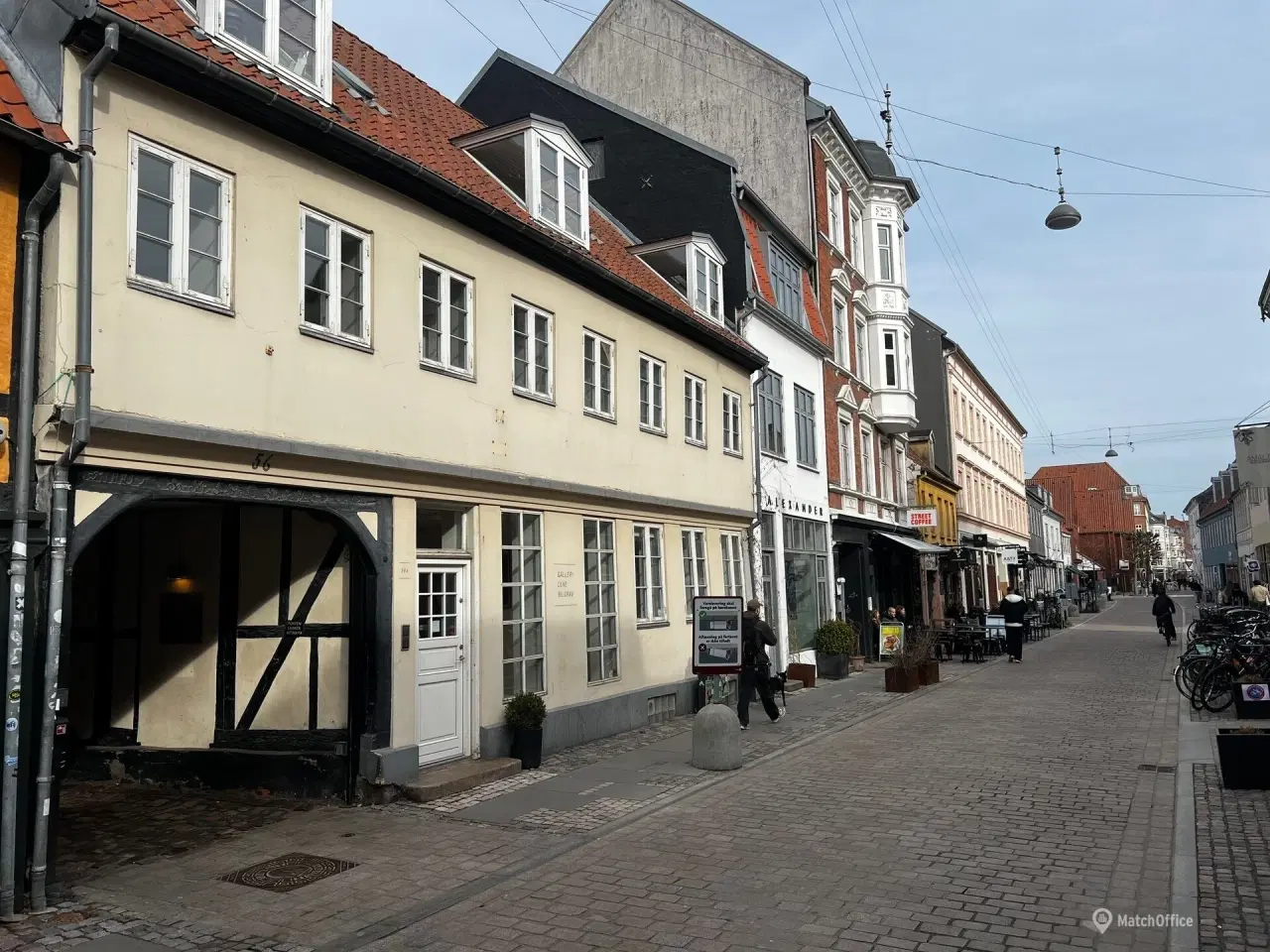 Billede 1 - Hyggeligt lyst kontor/klinik Vestergade 56