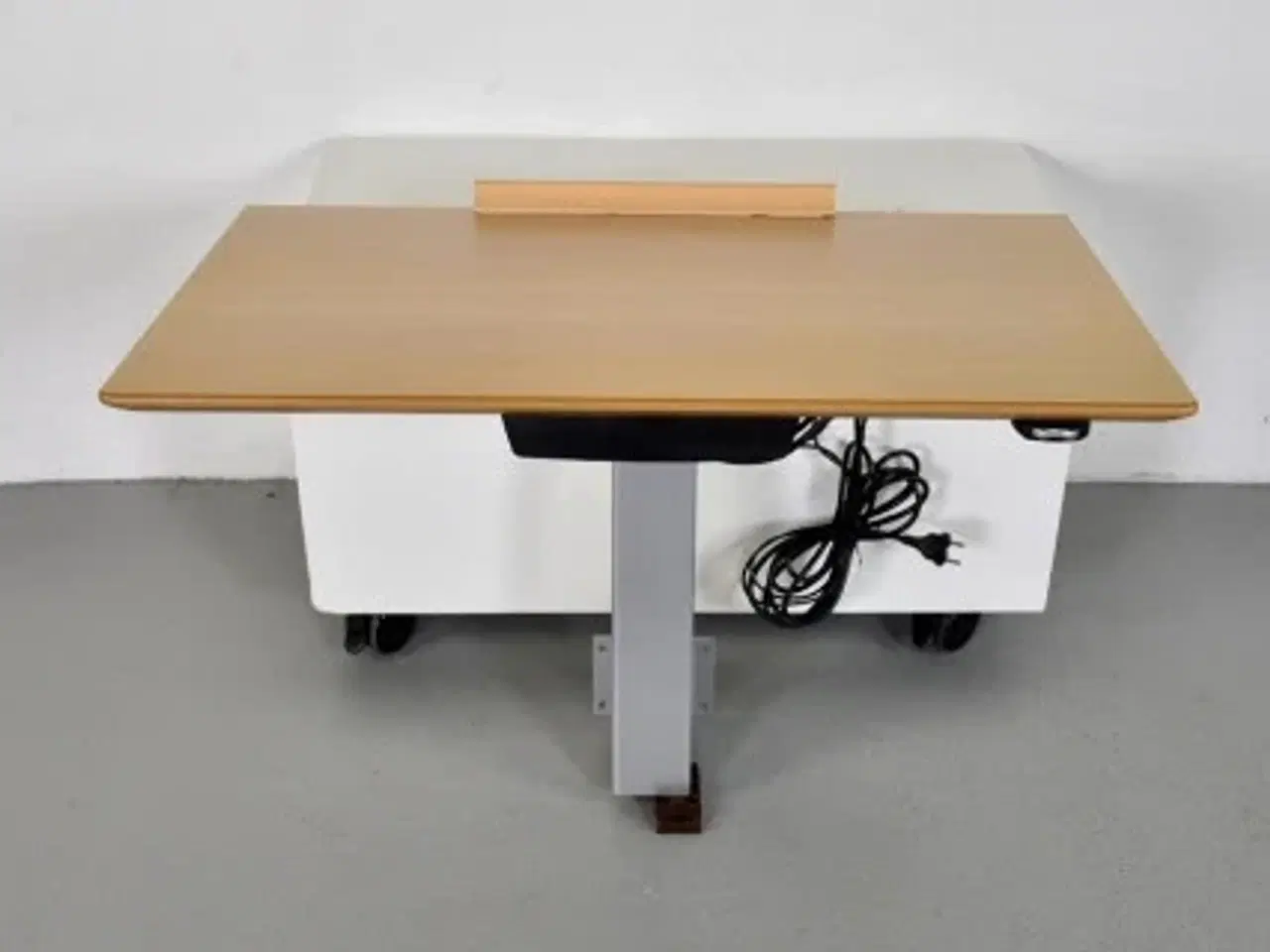 Billede 1 - Duba b8 væghængt hæve-/sænkebord i bøg med alugråt stel
