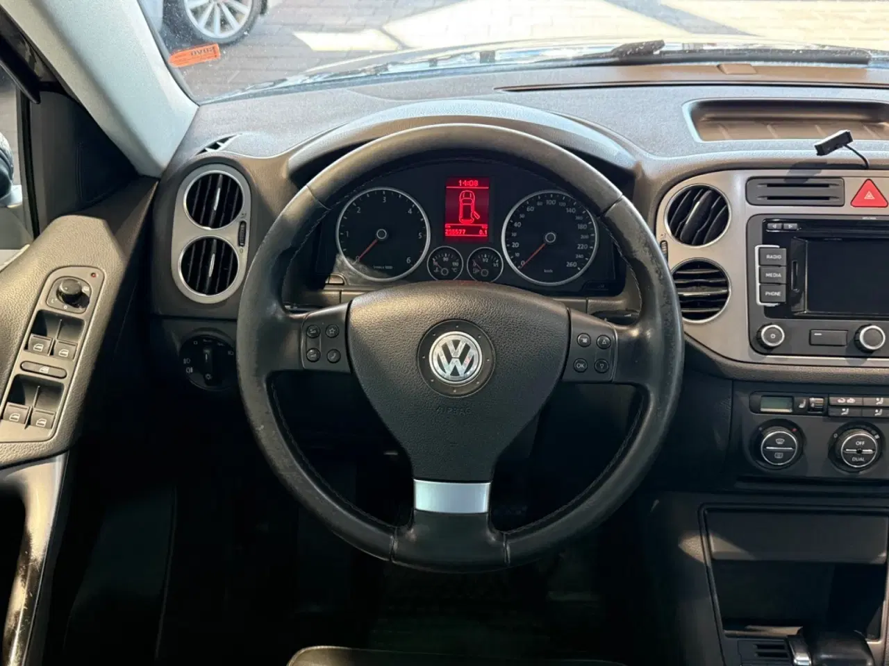 Billede 7 - VW Tiguan 2,0 TDi 140 Sport & Style Tiptr. 4Motion Van