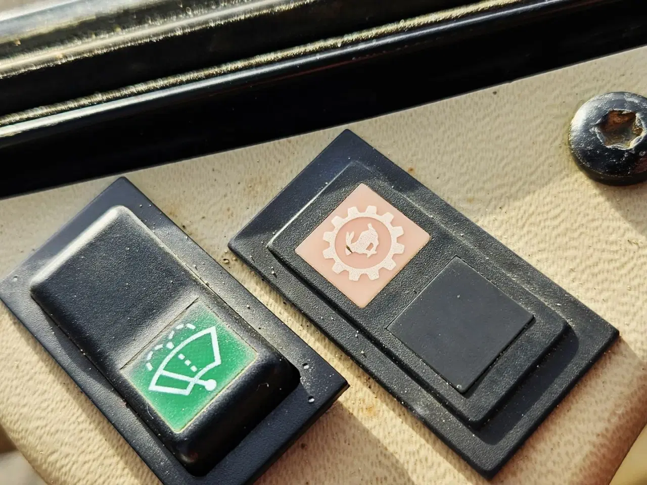 Billede 19 - Hitachi ZX27-3 / powertilt og skovlsæt / årgang 2013