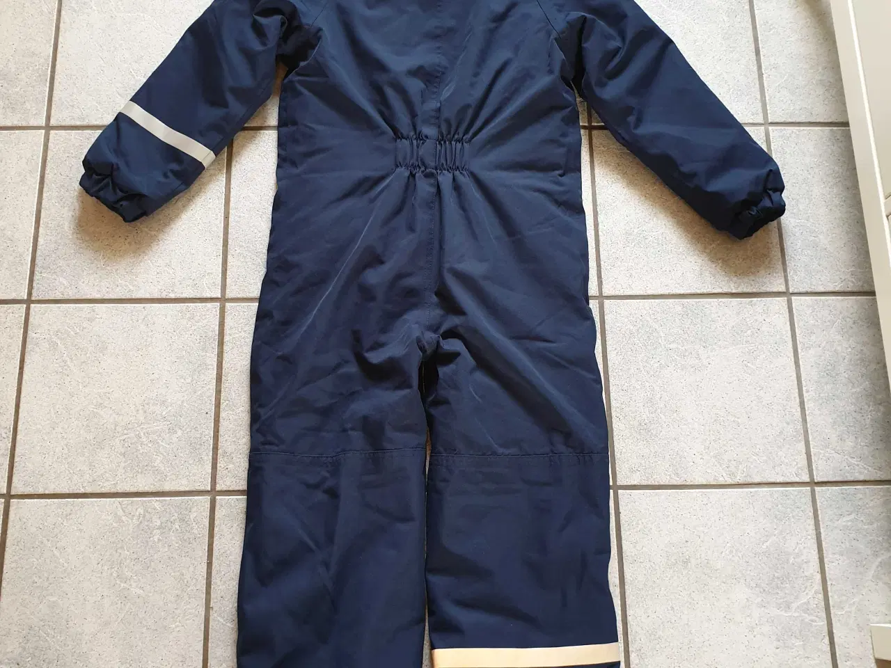 Billede 2 - Flyverdragt zigzag