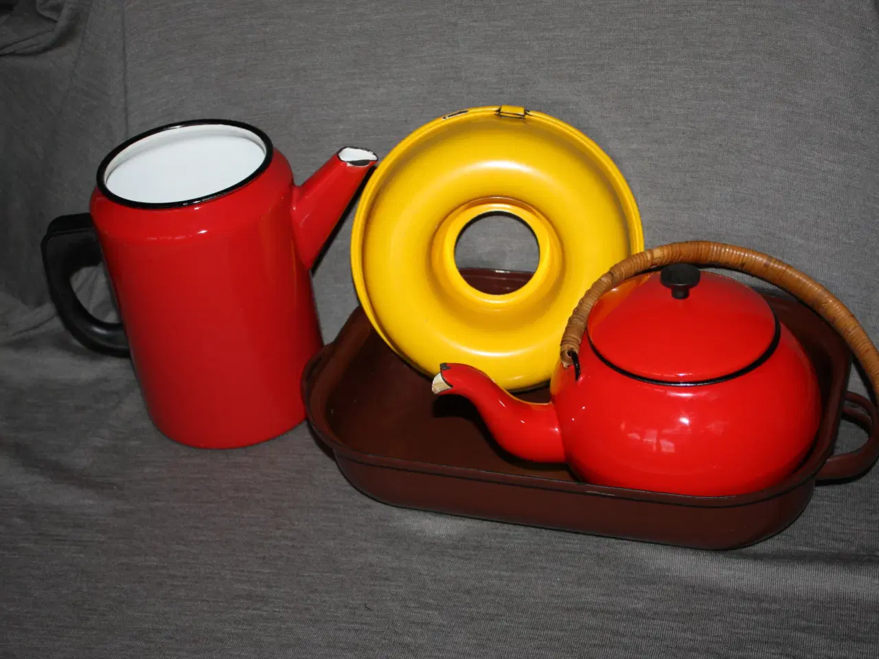 Billede 1 - Gul Madam blå kødrand emalje form