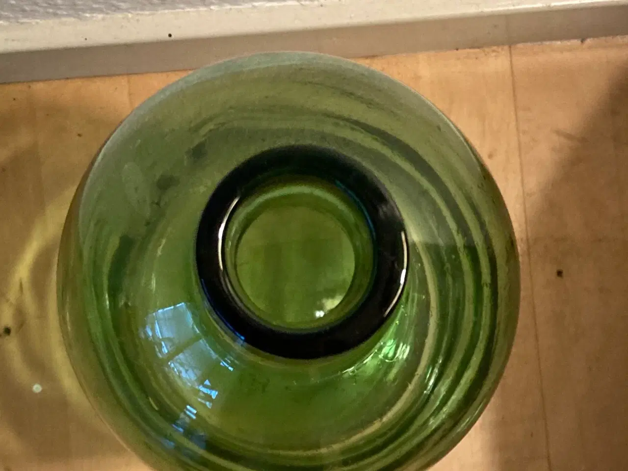 Billede 4 - Grøn stor smuk glas flaske/gulvvase