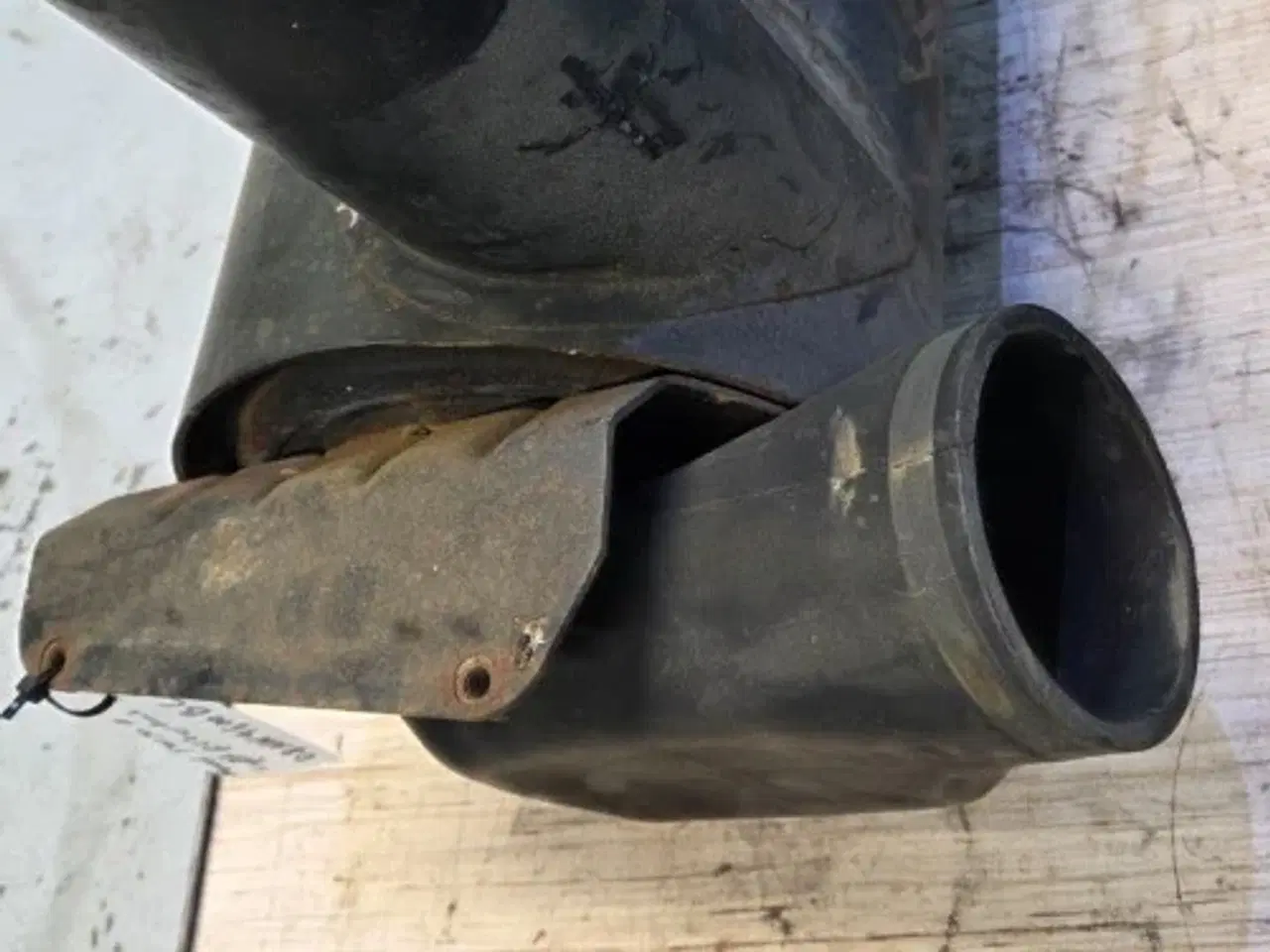 Billede 4 - Ford TW30 Luftfilterhus D8NN9600BC