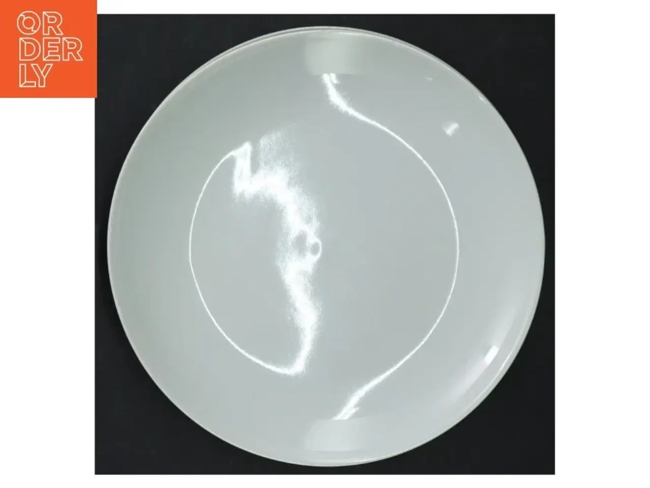 Billede 4 - Hvide porcelænstallerkener fra Aida (str. Ø. 17,5 cm)