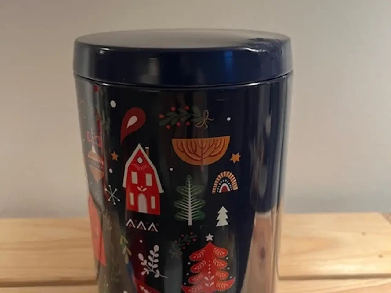 Billede 4 - To Charmerende Retro-metaldåser til Jul & Hygge