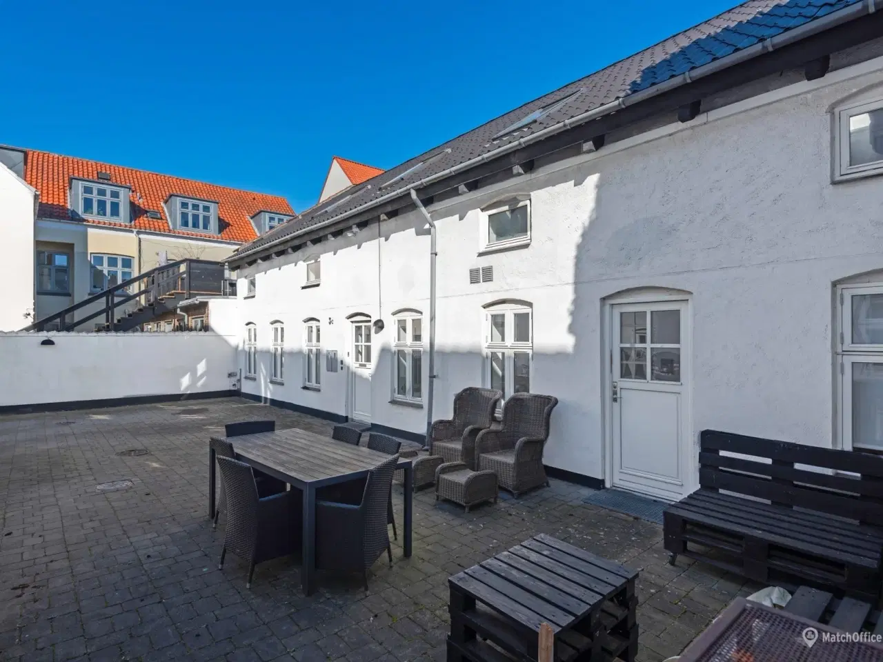 Billede 2 - Virkelig atmosfærefyldt og indbydende kontorlejemål i Roskilde centrum