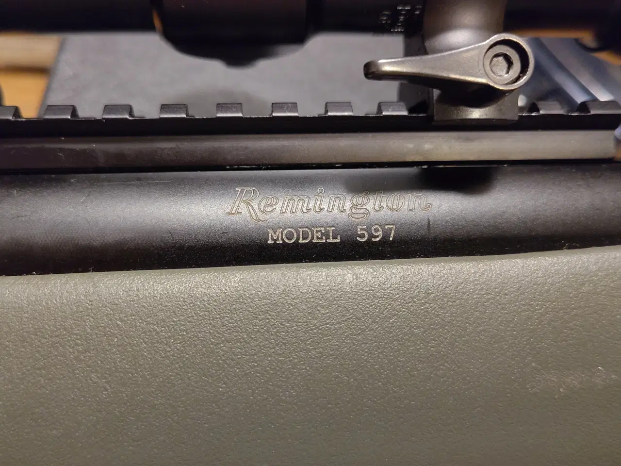 Billede 8 - Halv-Auto salonriffel Remington 597 kaliber .22LR