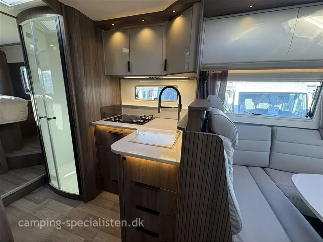 Billede 11 - 2026 - Kabe Imperial R i830 LQB   Nyhed - Kabe Imperial R i830 LQB 2026 - Se den nu hos Camping-Specialisten.dk