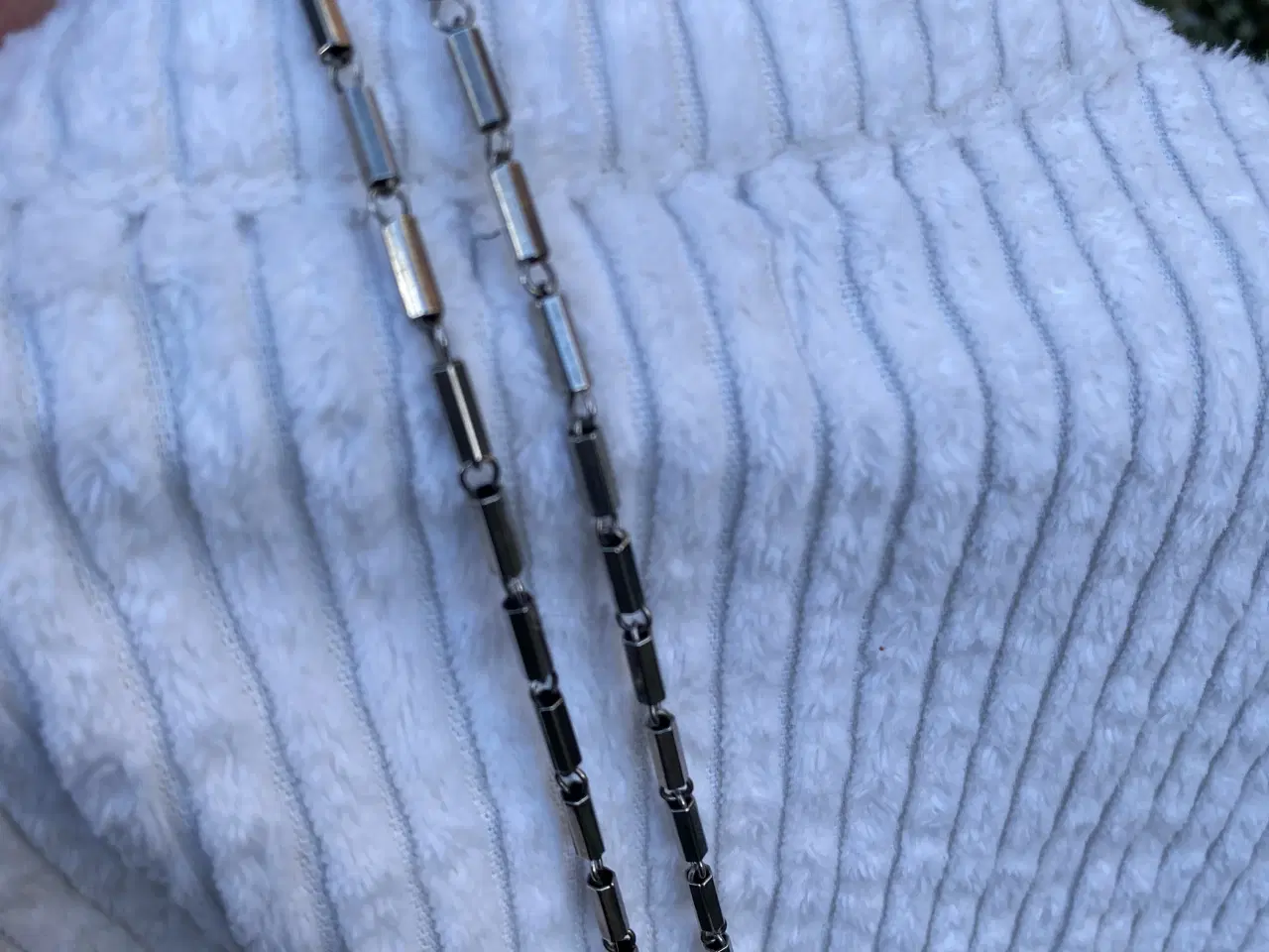 Billede 3 - Sølvfarvet halskæde