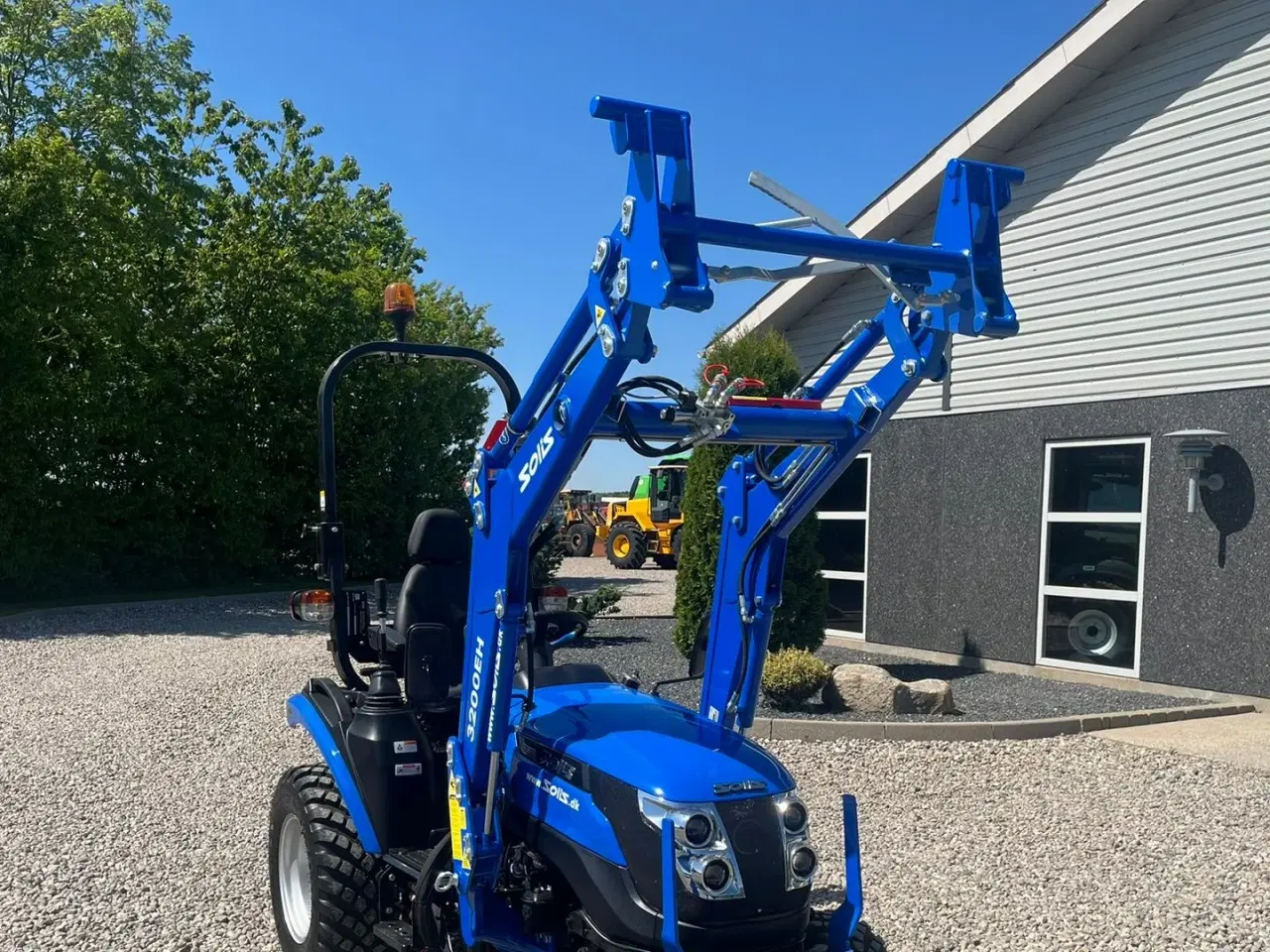Billede 21 - Solis H26 HST Med Frontlæsser og GardenPro dæk