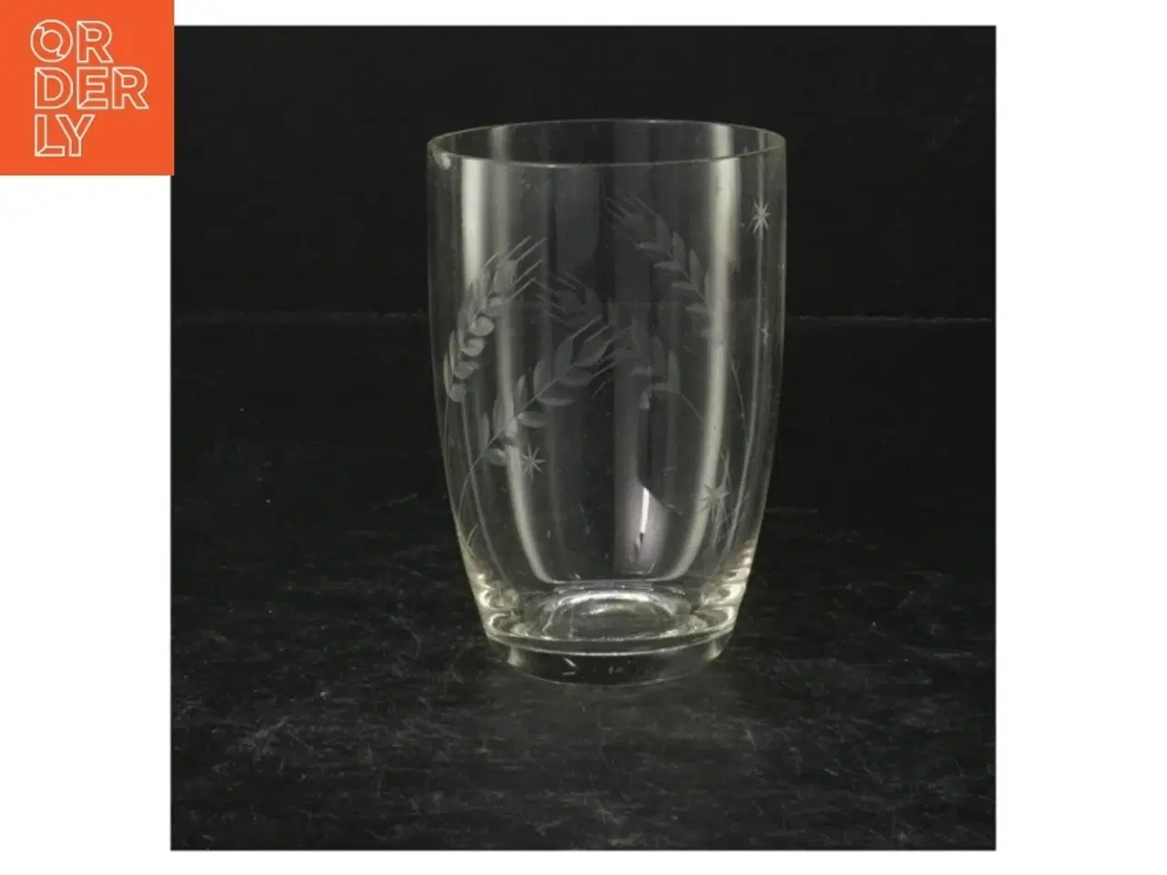 Billede 2 - Graveret glasvase (str. Ø 8 cm. længde, 11,5 cm)