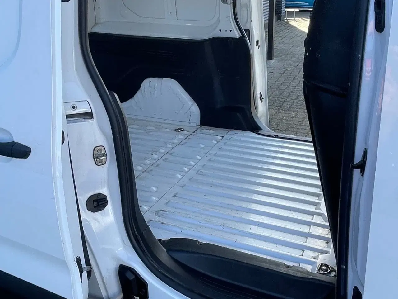 Billede 8 - Peugeot Partner 1,5 BlueHDi 130 L2V2 Plus Van