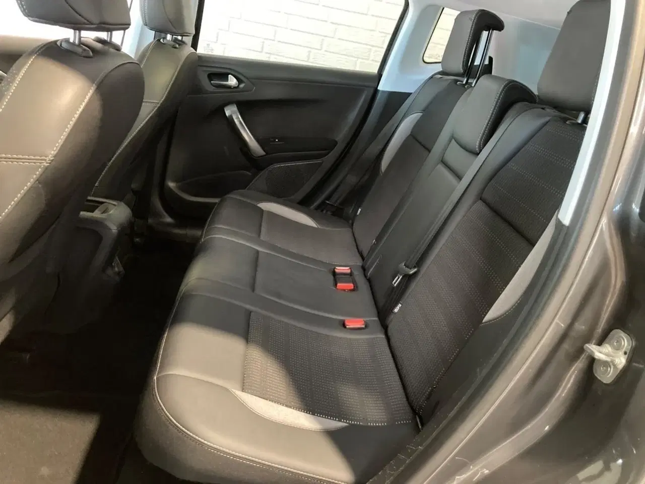 Billede 10 - Peugeot 2008 1,2 e-THP 110 Allure Sky