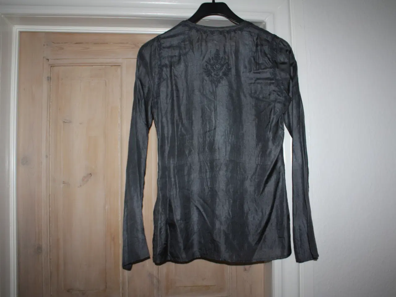 Billede 4 - Silkebluse Day Birger et Mikkelsen str. 34 