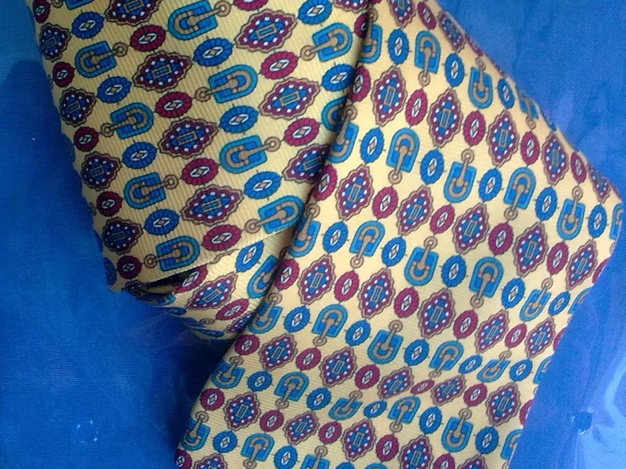 Billede 4 - Skjorte NY Nytår incl. silke slips fra samling