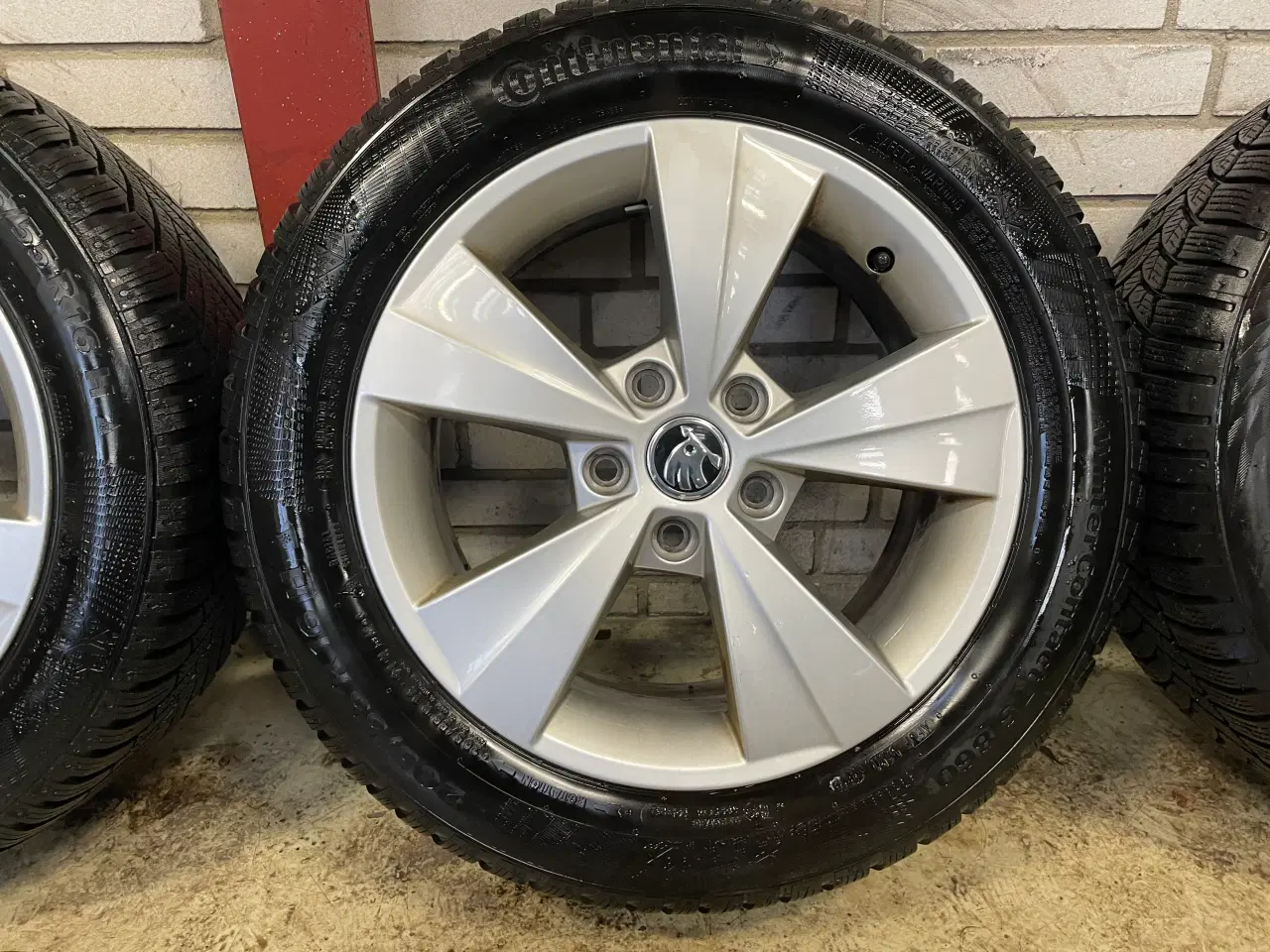 Billede 5 - 16 Skoda Octavia 205/55r16 Ref.250 vinter