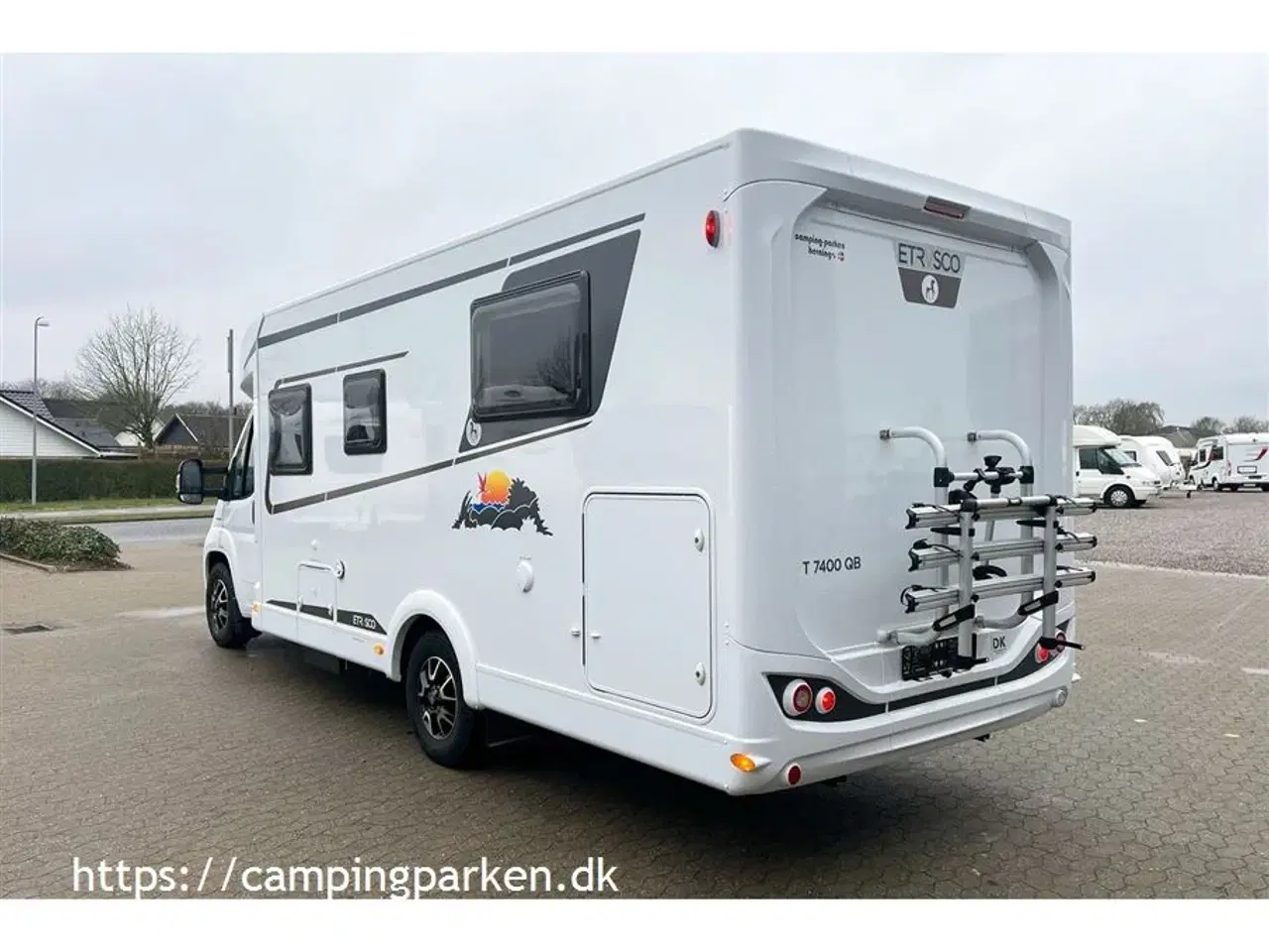 Billede 16 - 2022 - Etrusco T 7400 QB   En næsten ny autocamper med alt det rigtige udstyr!