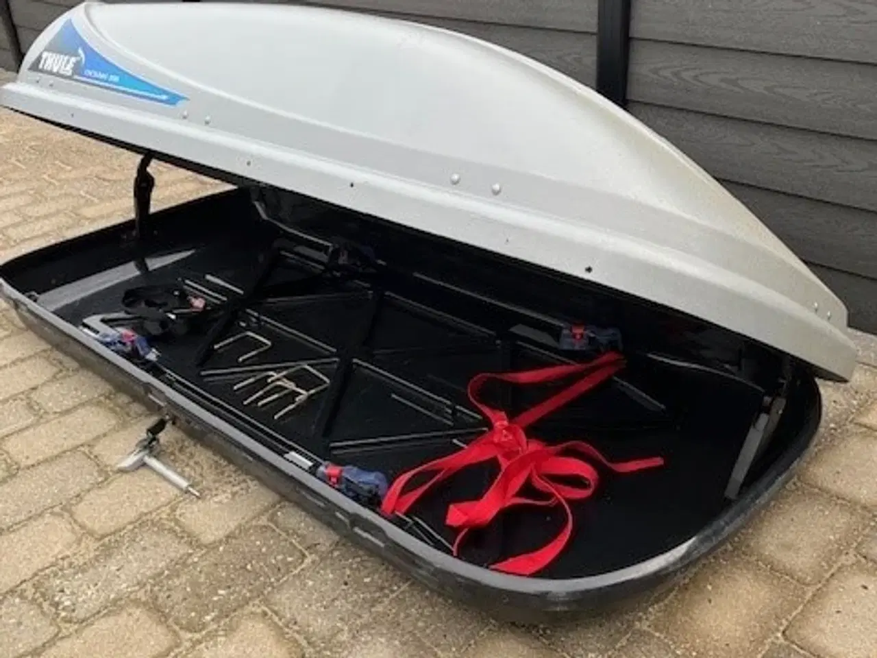 Billede 2 - Thule Ocean 200 Tagboks