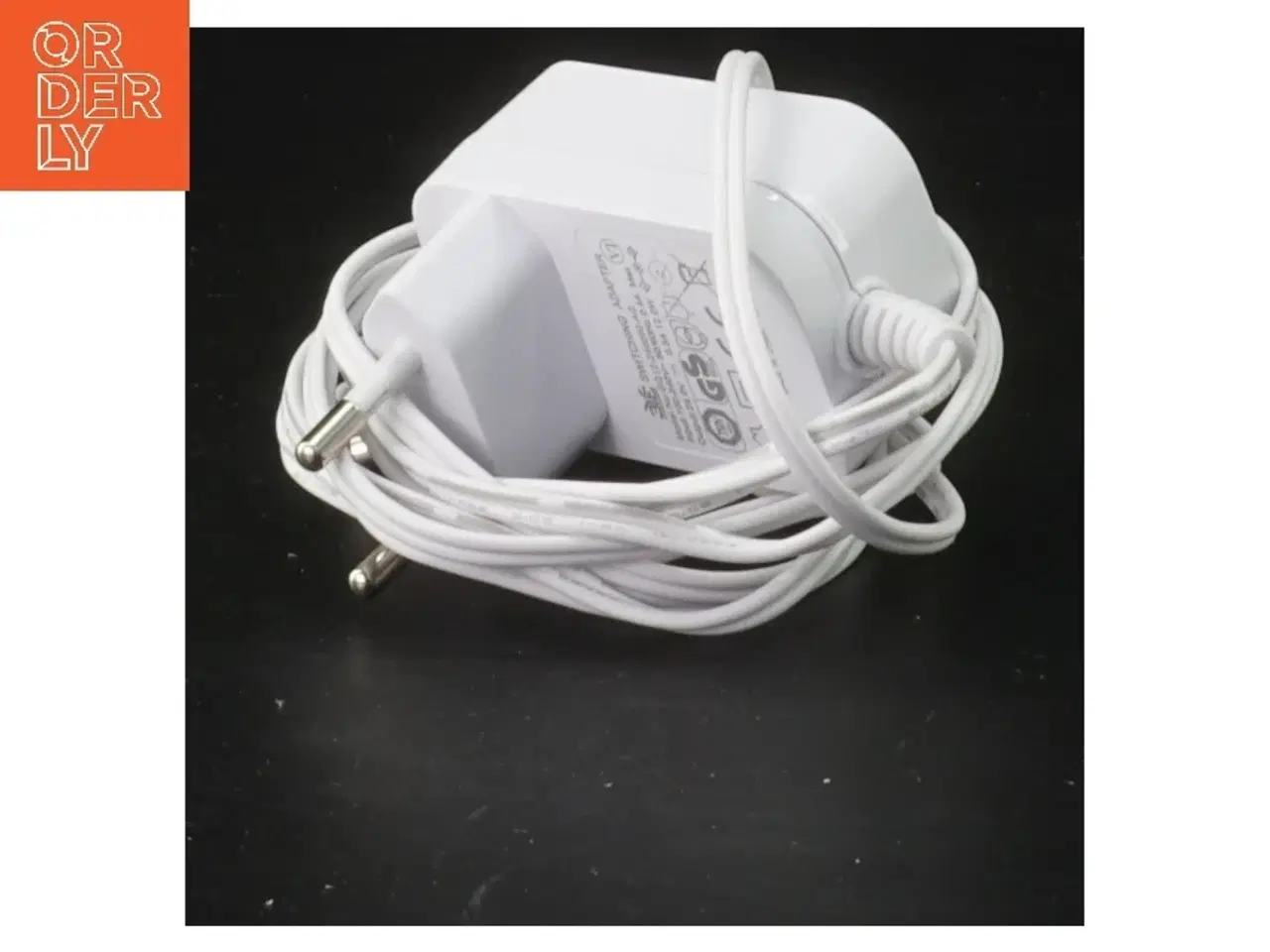 Billede 1 - Hvid opladeradapter (str. 5x3 cm)hører sammen med aromalampe fra beurer(se andetsteds i shoppen)