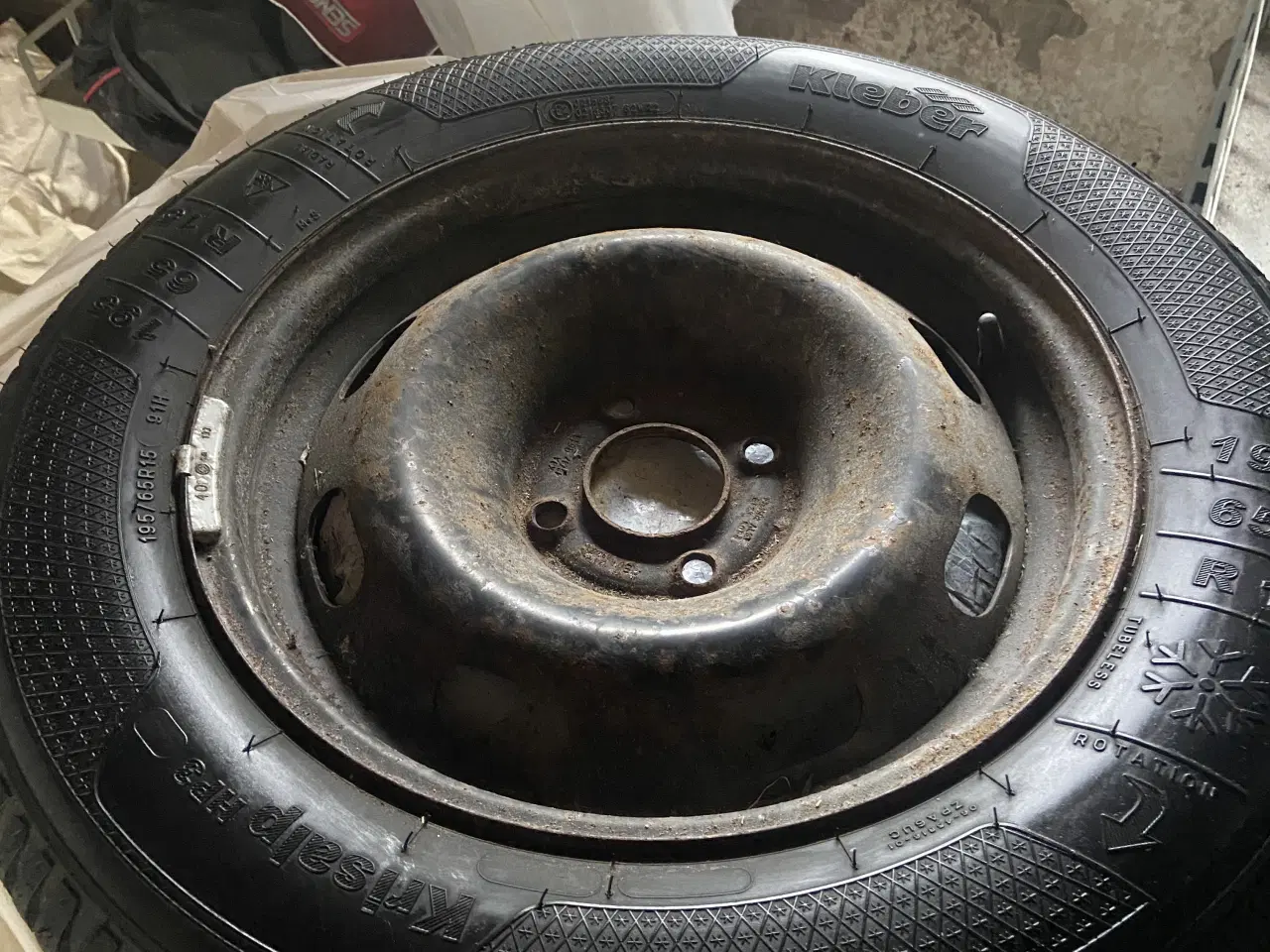 Billede 4 - Stålfælge med gode vinterdæk