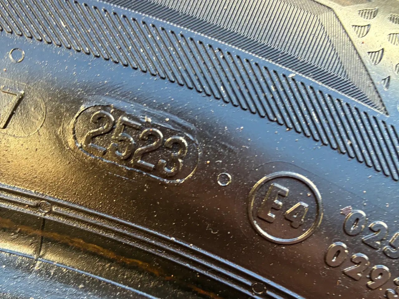 Billede 5 - 2 stk friske helårsdæk