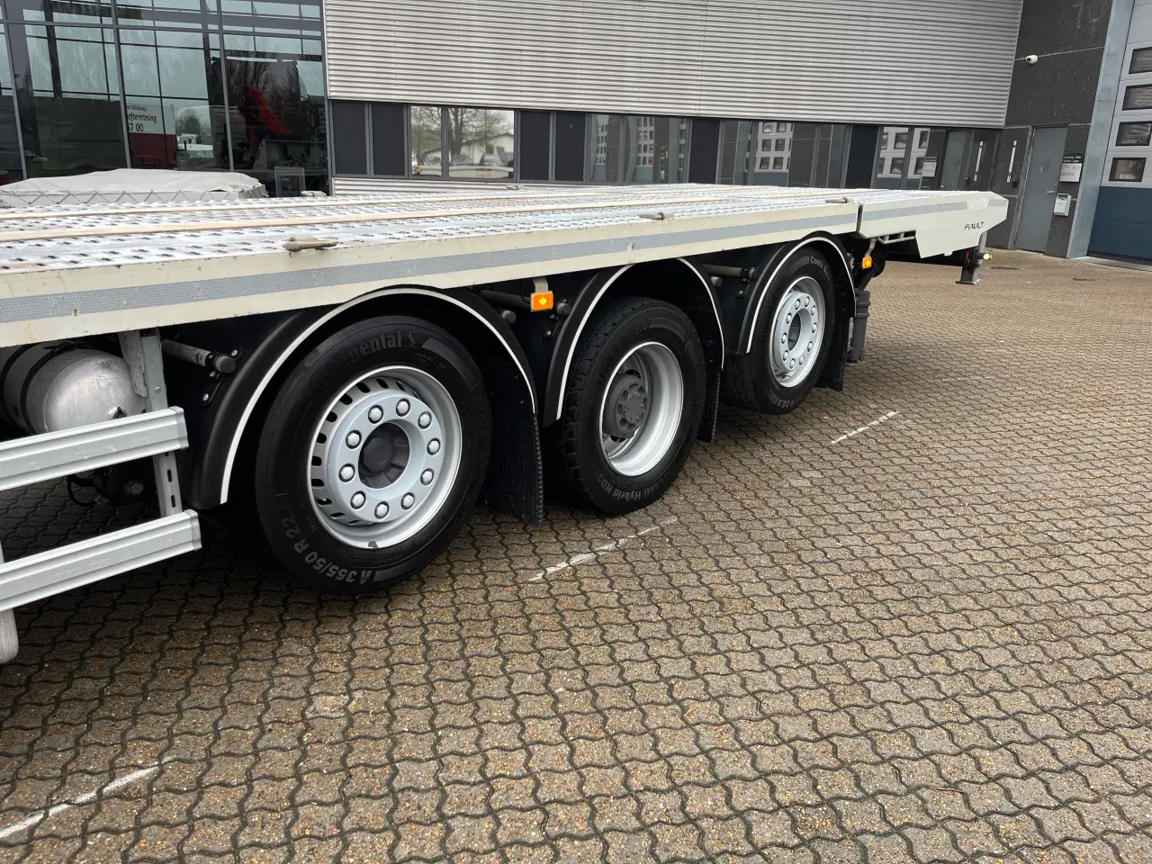 Billede 16 - Volvo FM500, Knæklad