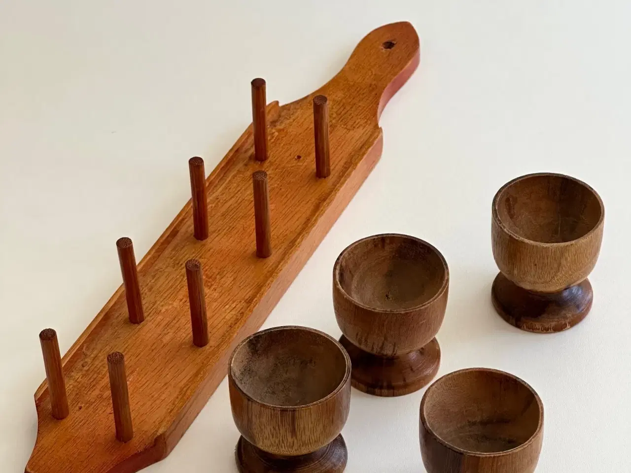 Billede 3 - Æggebægre på holder, træ