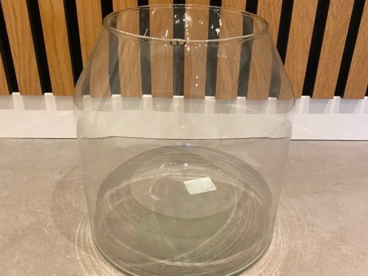 Billede 1 - Vase i klar glas 