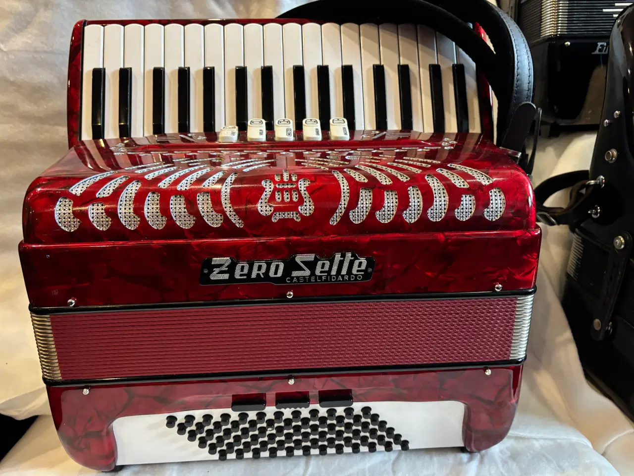 Billede 1 - Super fin ZEROZETTE pianoharmonika 