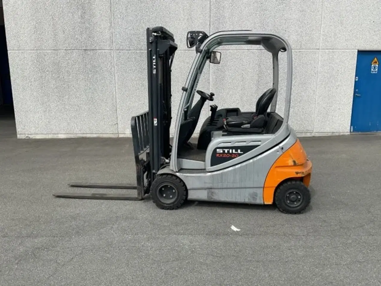 Billede 1 - Still 2 TONS Eltruck medTriplexmast og sideskift kun 3100 Timer