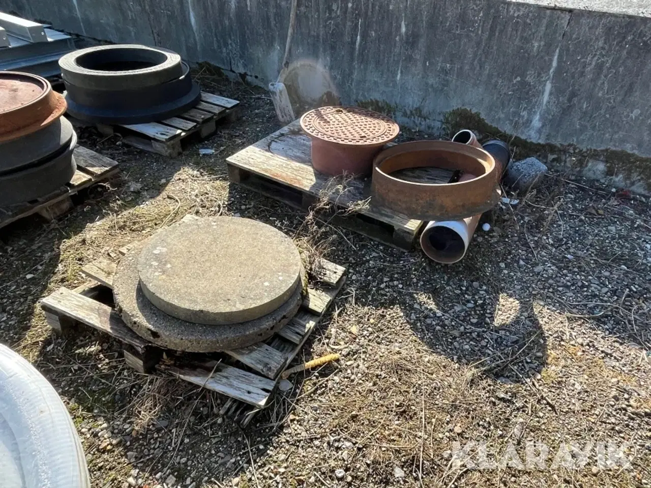 Billede 4 - Lot - Brønddæksler