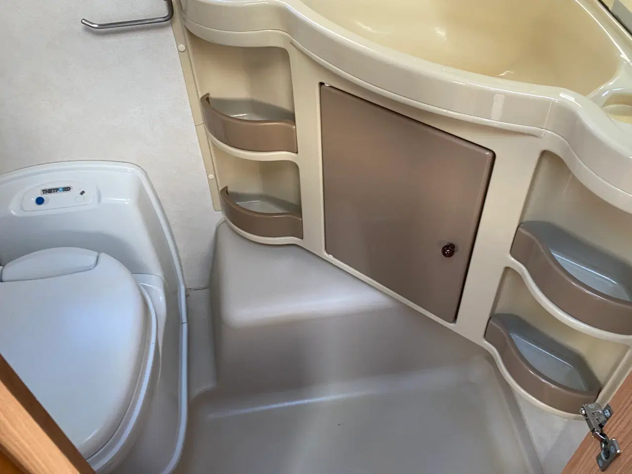 Billede 8 - Adria Adora 472 LU