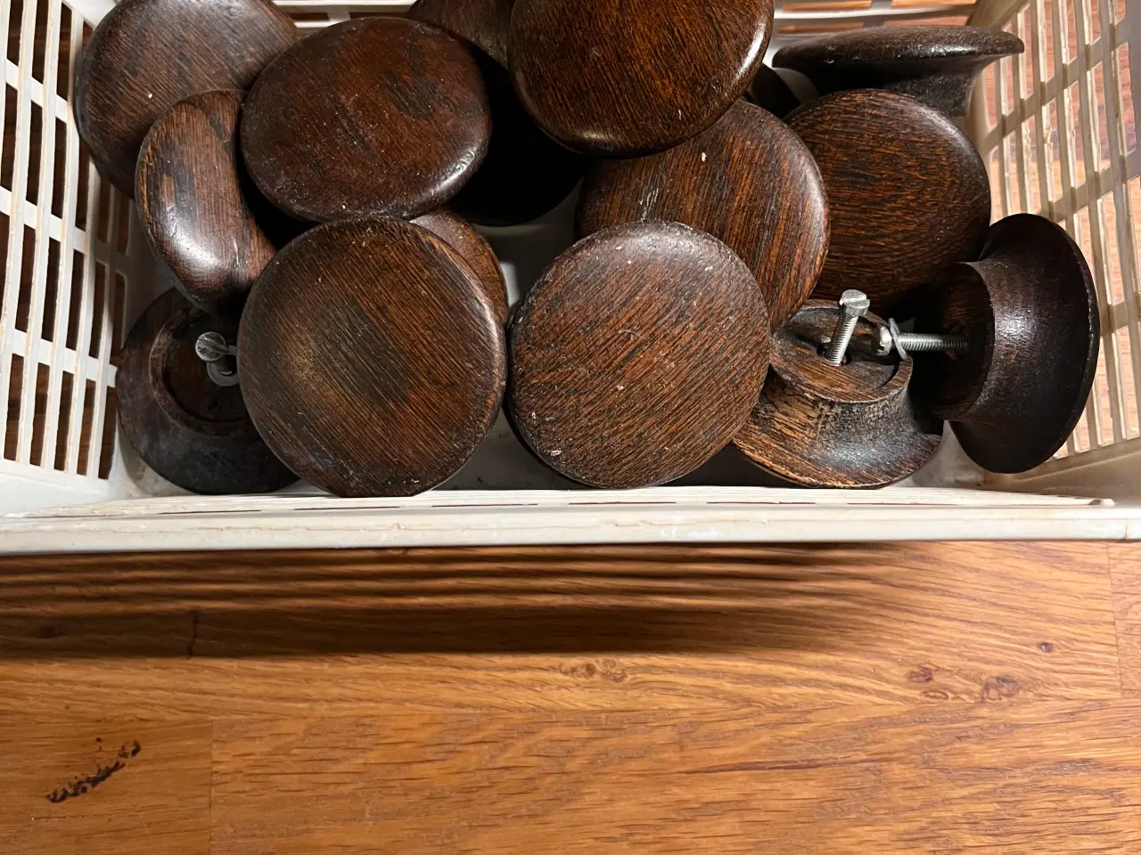 Billede 2 - 16 stk Møbelknopper, håndtag, knager