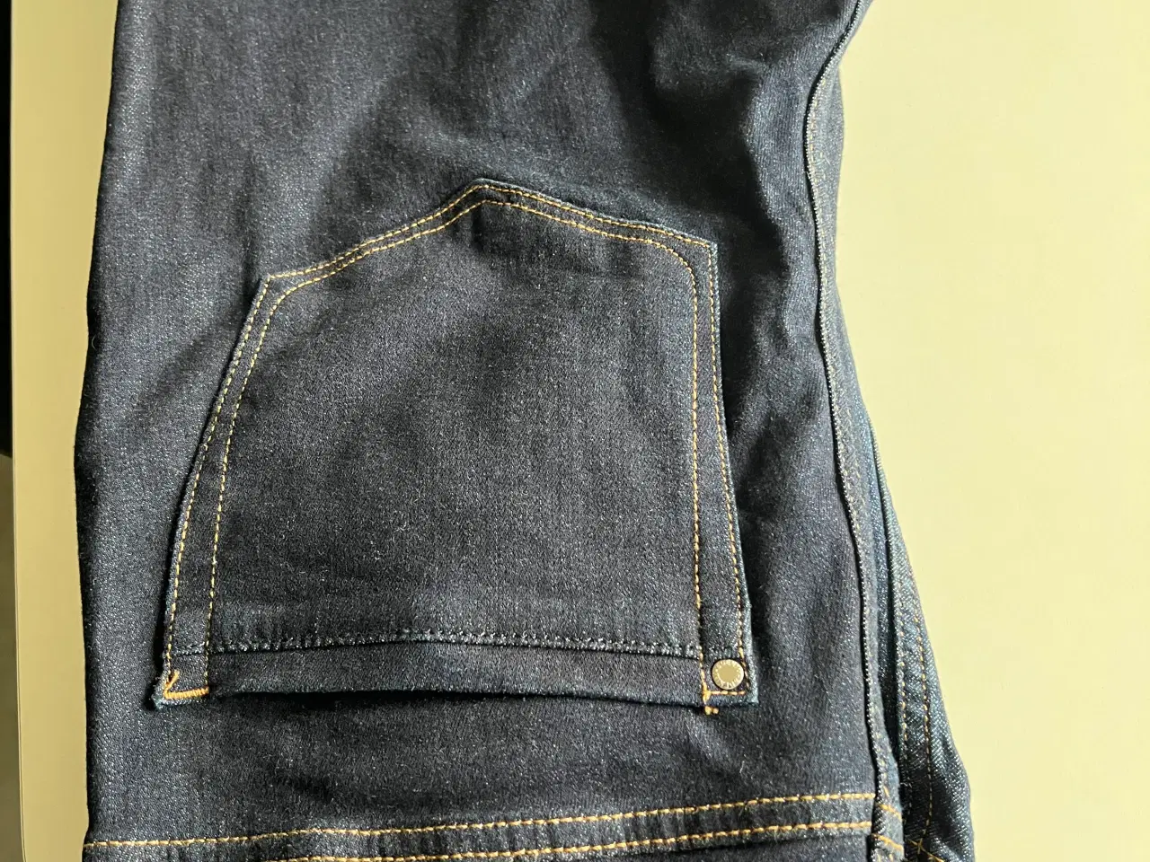 Billede 14 - Kjoler, jeans, skjorte - nye 